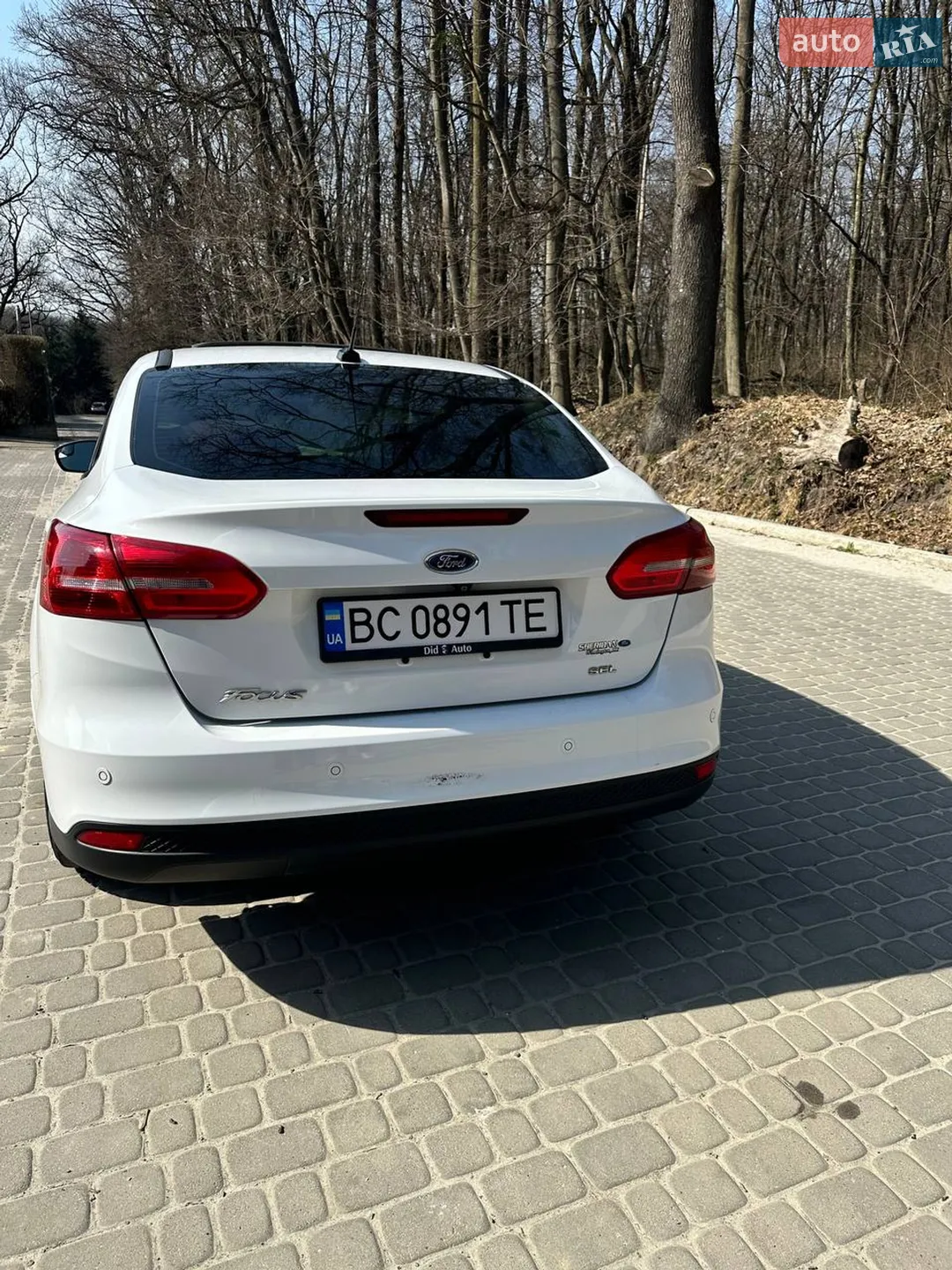 Ford Focus 2017 VIN 1FADP3H22HL289323 фото оголошення 7 з 27