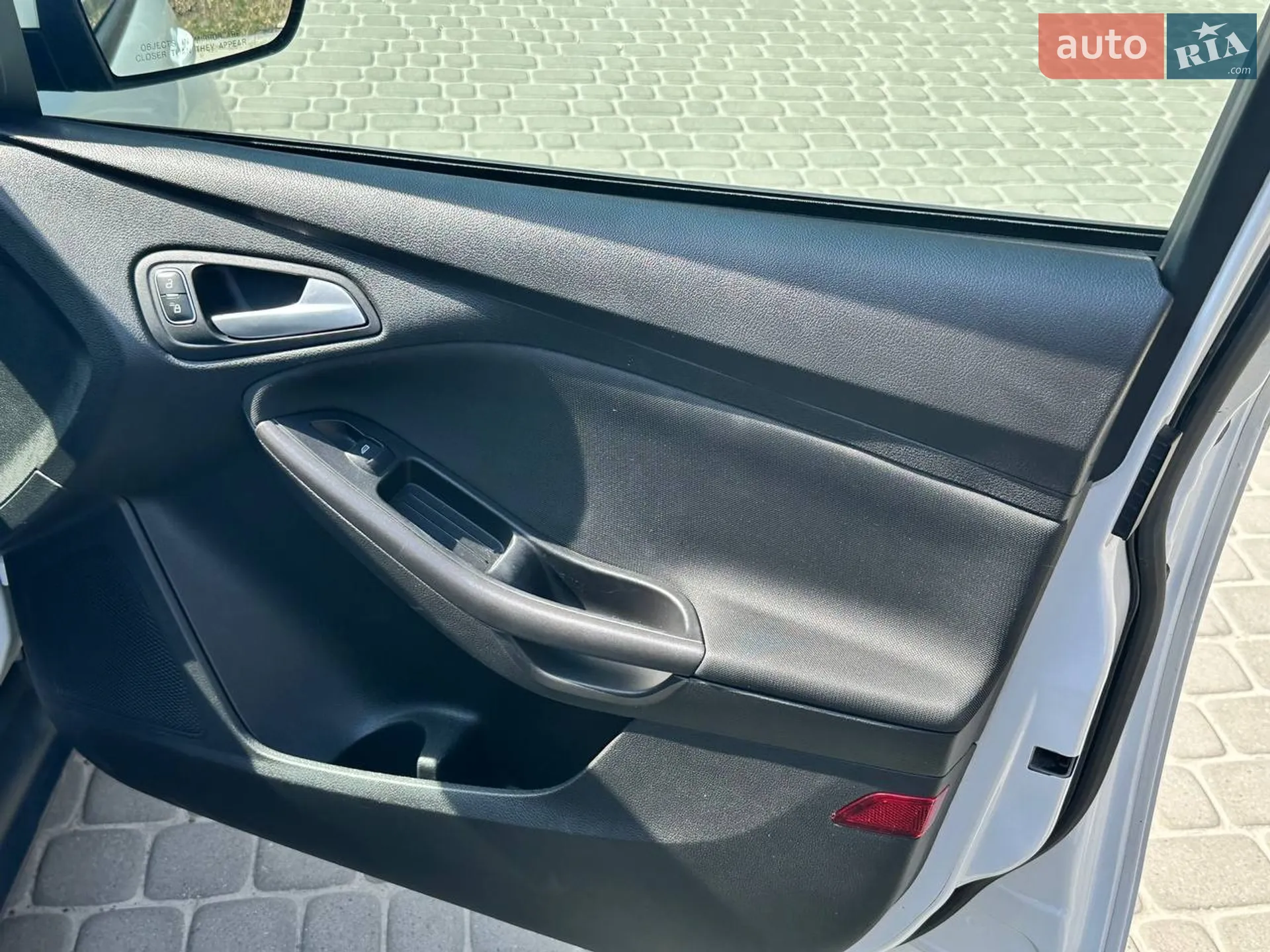 Ford Focus 2017 VIN 1FADP3H22HL289323 фото оголошення 14 з 27