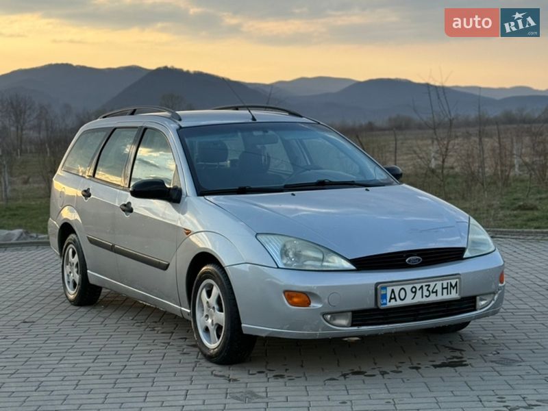 Универсал Ford Focus 2001 в Хусте