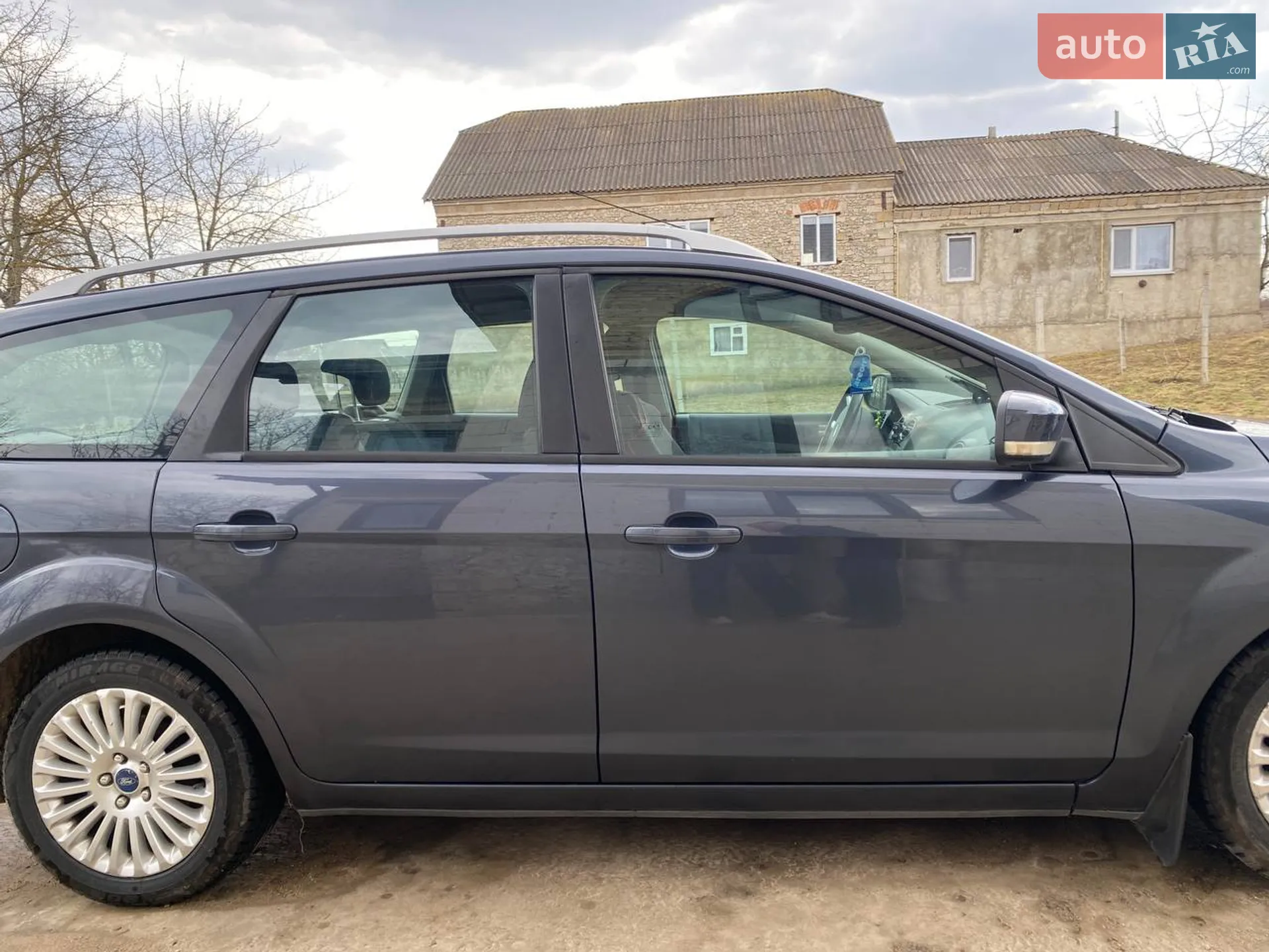 2010 Ford Focus - мініатюра 5