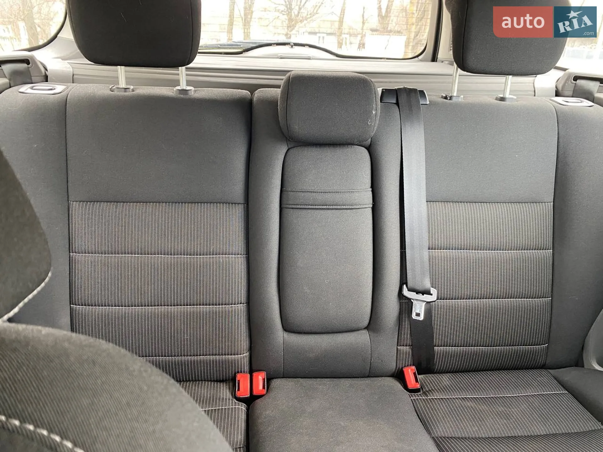 2010 Ford Focus - мініатюра 10