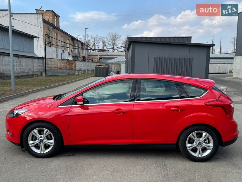 Хэтчбек Ford Focus 2011 в Киеве