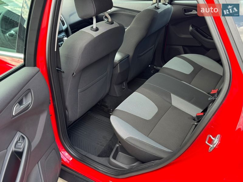 Хэтчбек Ford Focus 2011 в Киеве