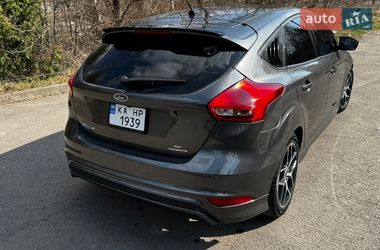 Хэтчбек Ford Focus 2015 в Ровно