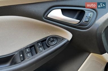 Хэтчбек Ford Focus 2015 в Ровно