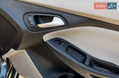Хэтчбек Ford Focus 2015 в Ровно