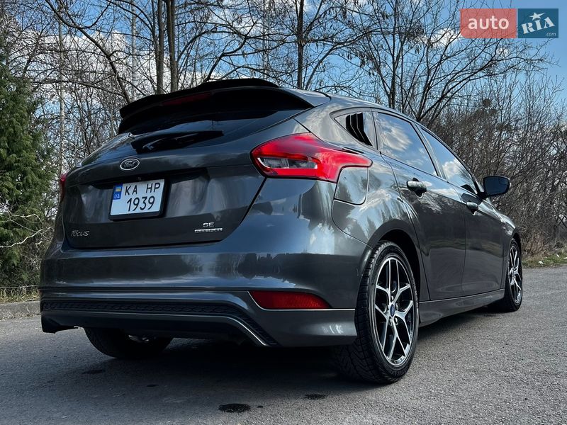 Хэтчбек Ford Focus 2015 в Киеве