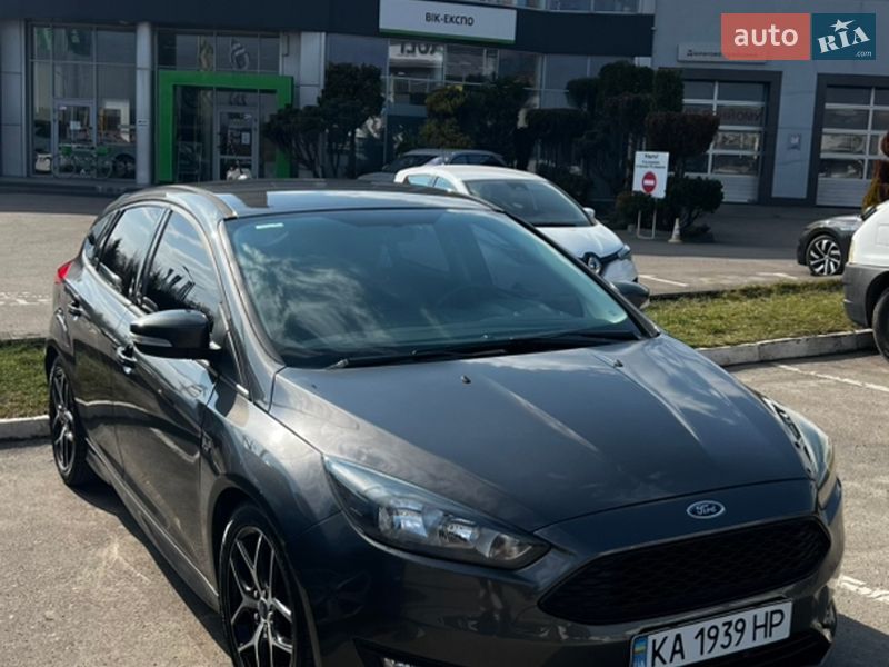 Хэтчбек Ford Focus 2015 в Ровно