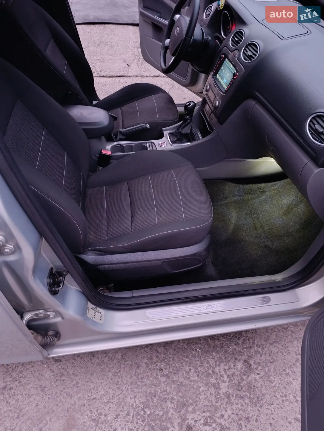 2010 Ford Focus - мініатюра 7