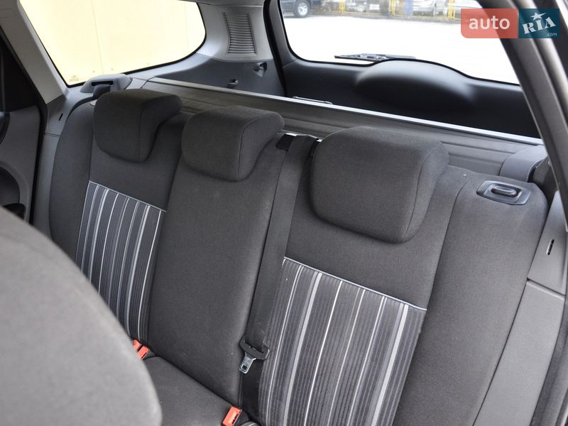 Універсал Ford Focus 2009 в Львові фото 21 Універсал Ford Focus 2009 в Львові