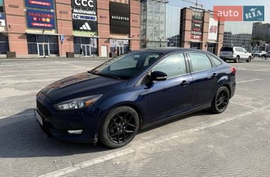 Седан Ford Focus 2015 в Львові