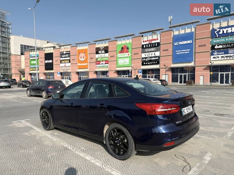 Седан Ford Focus 2015 в Львове