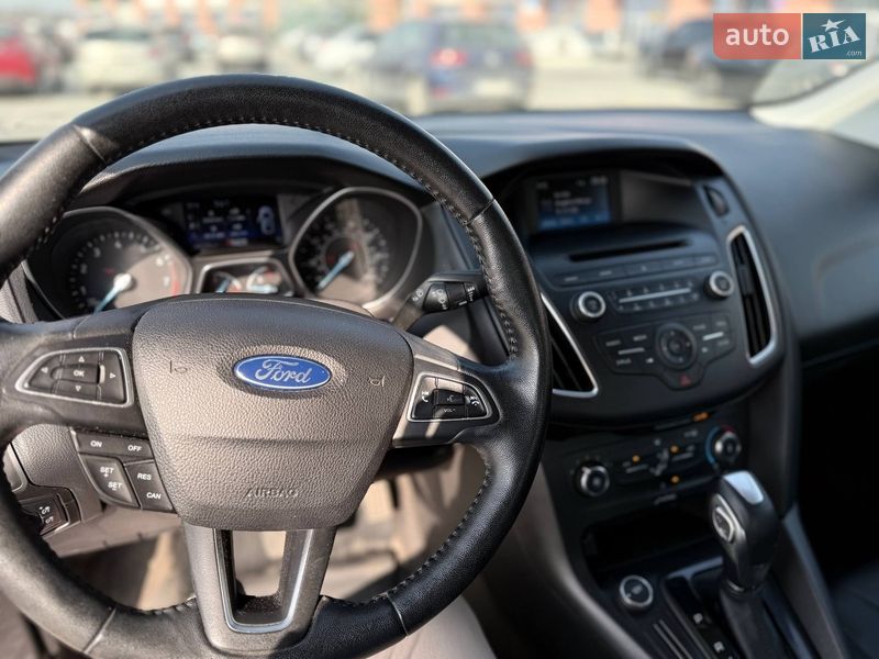 Седан Ford Focus 2015 в Львове