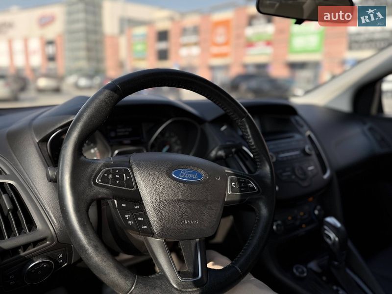 Седан Ford Focus 2015 в Львове
