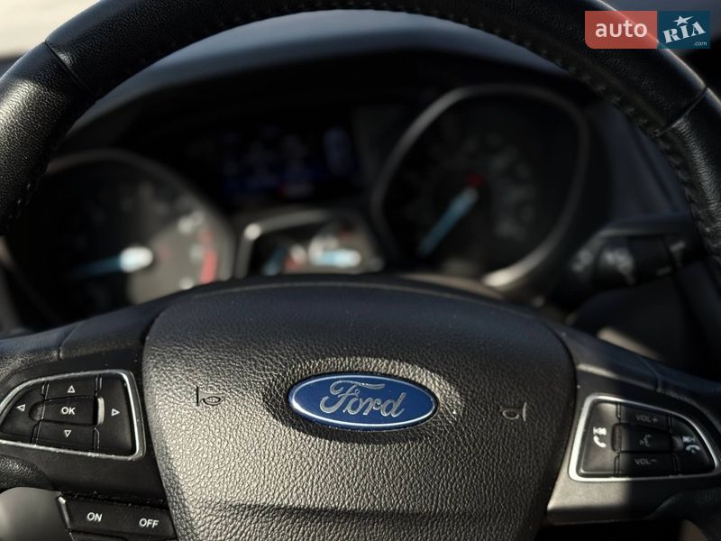Седан Ford Focus 2015 в Львове