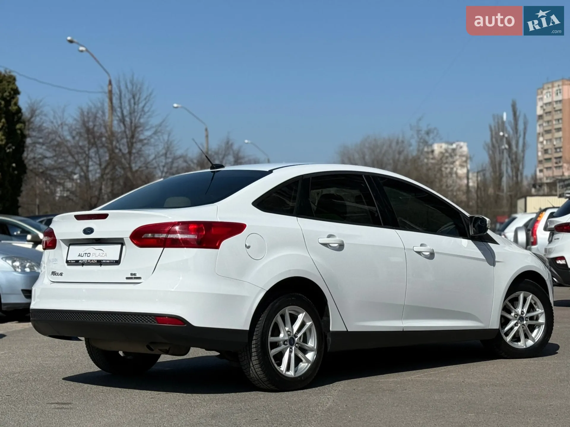 2016 Ford Focus - мініатюра 18
