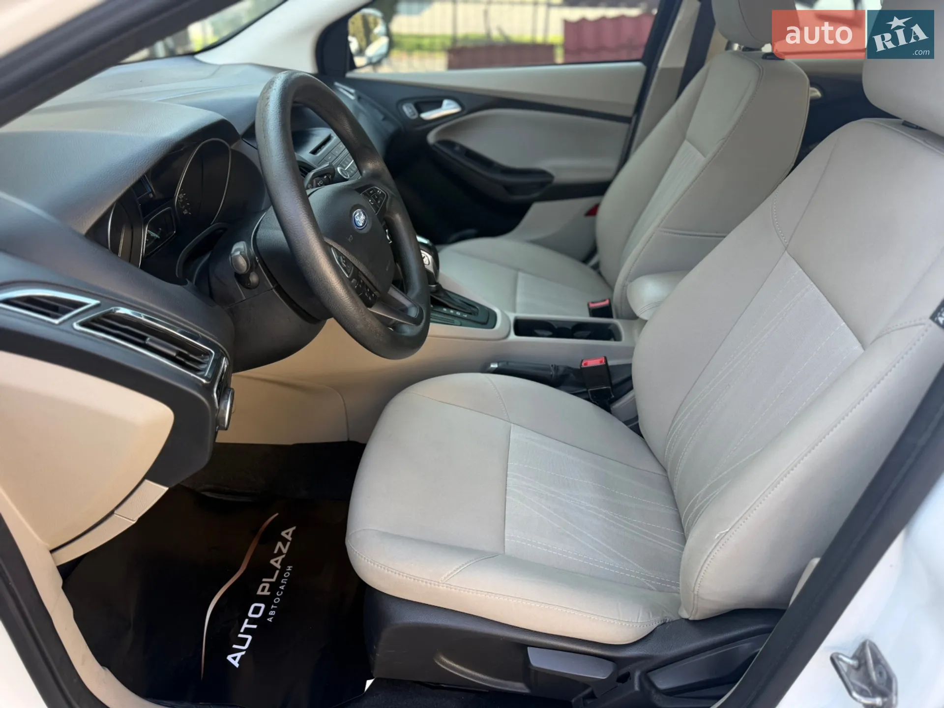 2016 Ford Focus - мініатюра 28