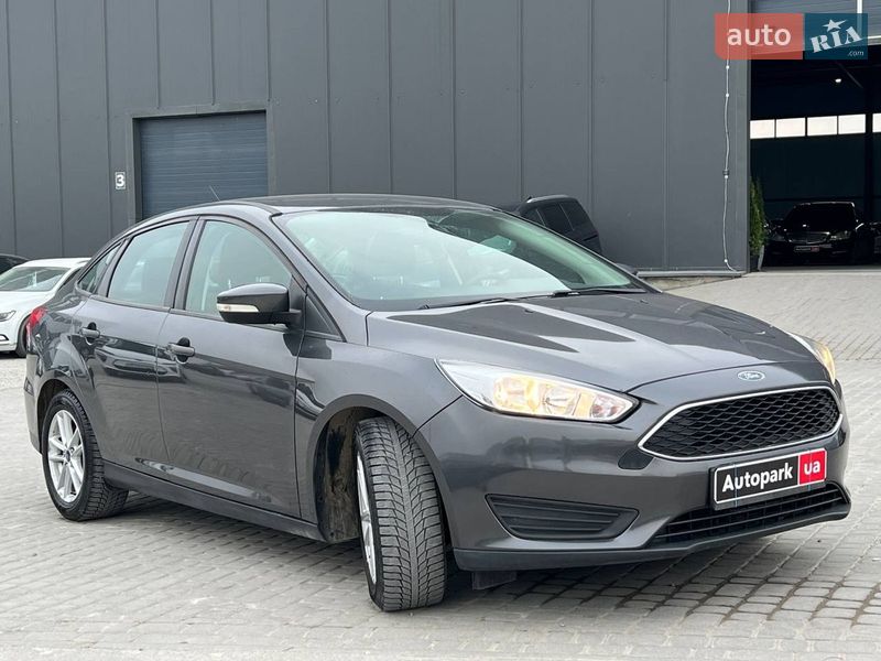 Седан Ford Focus 2017 в Львове