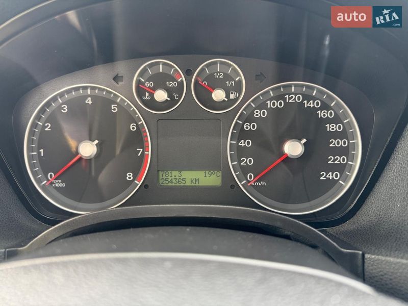 Хетчбек Ford Focus 2005 в Києві фото 20 Хетчбек Ford Focus 2005 в Києві