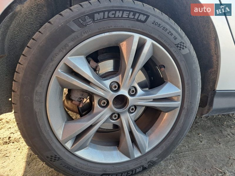 Седан Ford Focus 2011 в Киеве