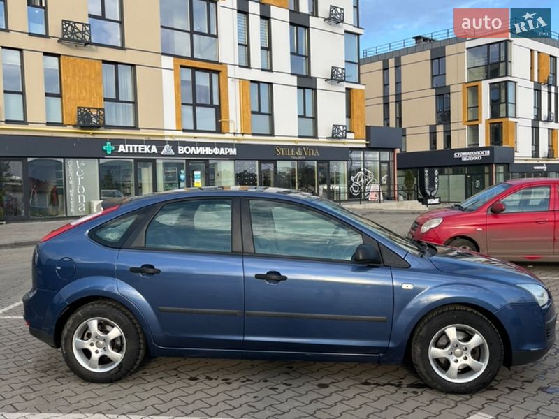 Хетчбек Ford Focus 2005 в Луцьку