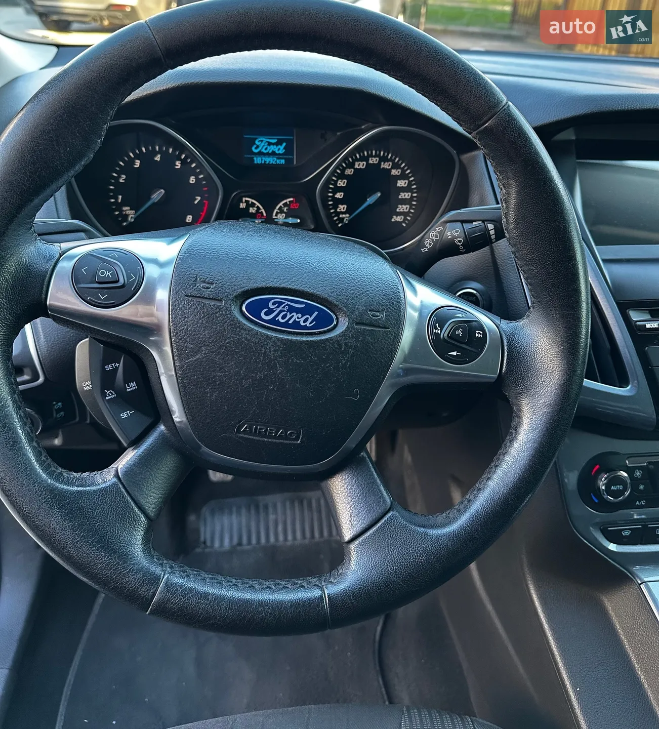 Ford Focus 2014 VIN WF0KXXGCBKEY05926 фото оголошення 9 з 23