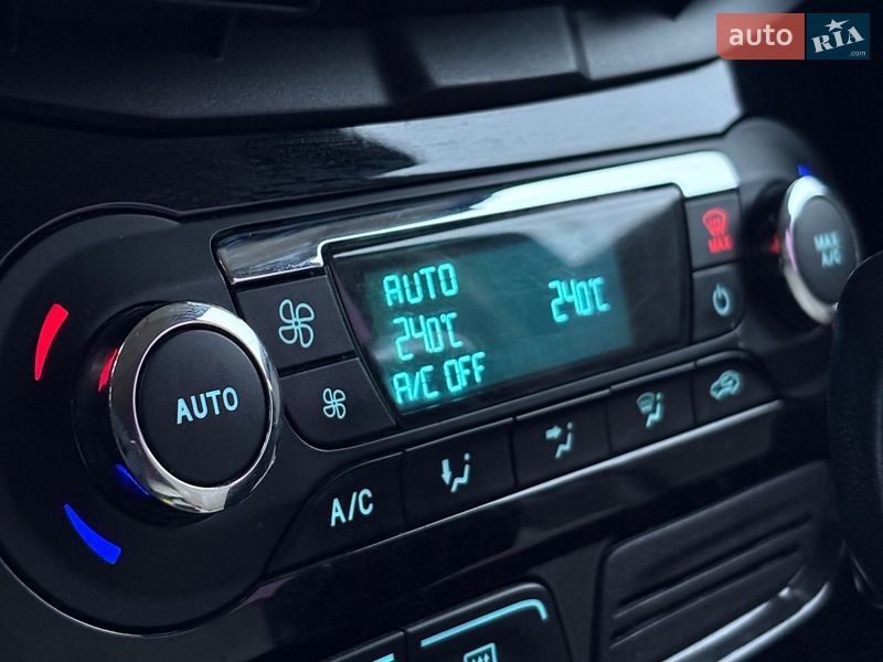 Хэтчбек Ford Focus 2013 в Луцке фото 13 Хэтчбек Ford Focus 2013 в Луцке