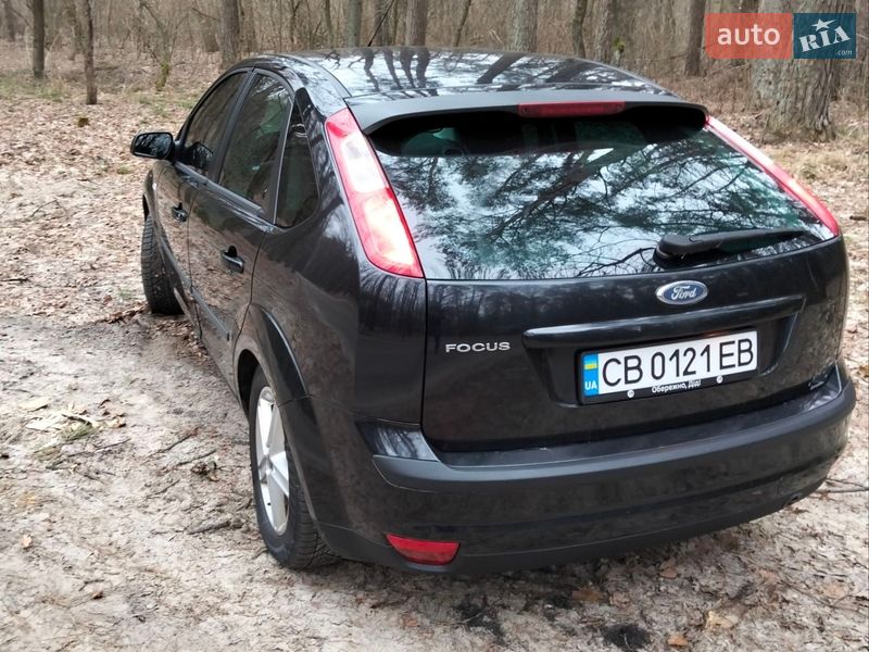 Хэтчбек Ford Focus 2006 в Киеве