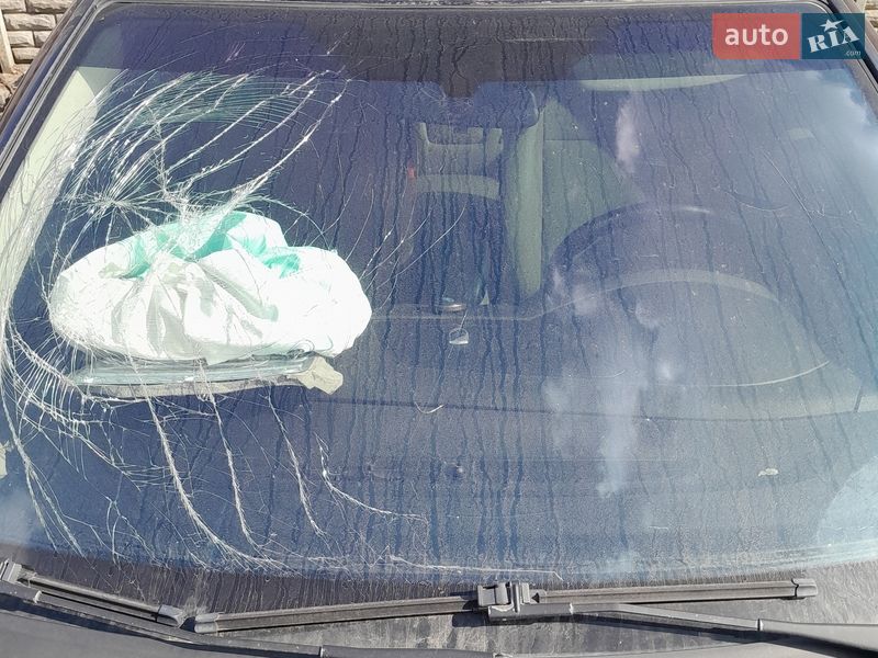 Седан Ford Focus 2007 в Вишневому фото 9 Седан Ford Focus 2007 в Вишневому