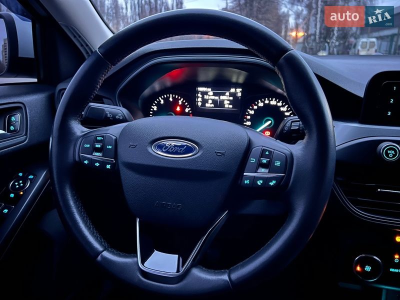 Хэтчбек Ford Focus 2019 в Киеве фото 16 Хэтчбек Ford Focus 2019 в Киеве