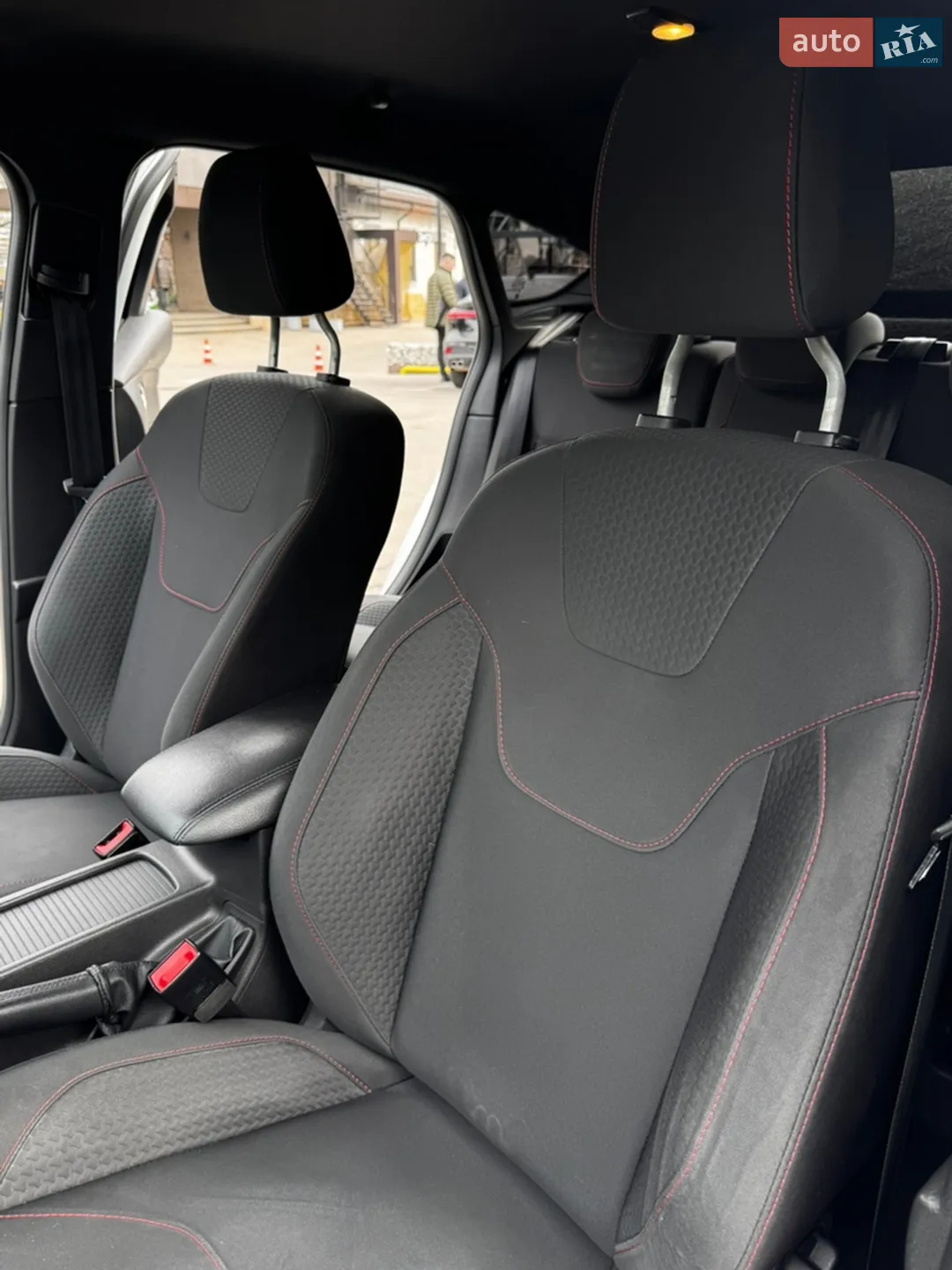 2018 Ford Focus - мініатюра 34