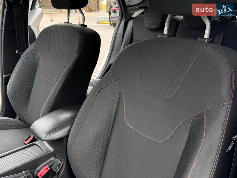 Хетчбек Ford Focus 2018 в Києві фото 34 Хетчбек Ford Focus 2018 в Києві