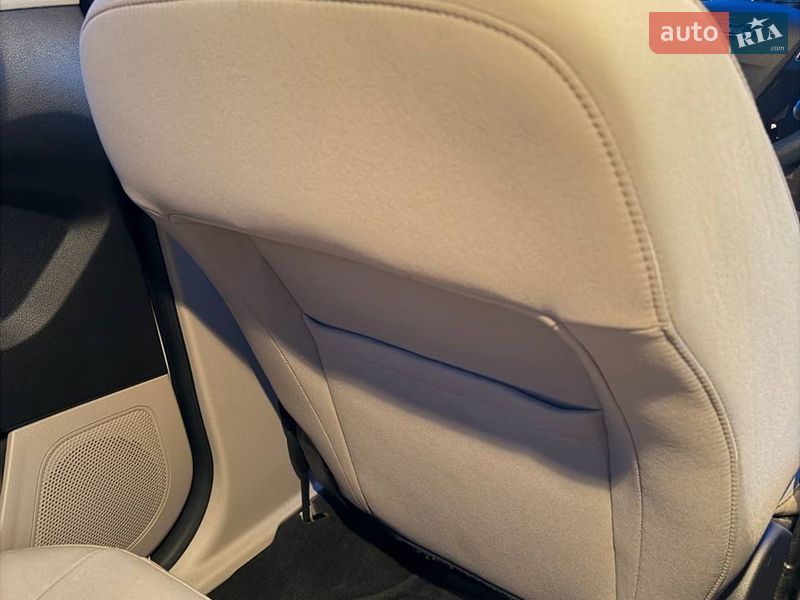 Седан Ford Focus 2015 в Днепре фото 18 Седан Ford Focus 2015 в Днепре