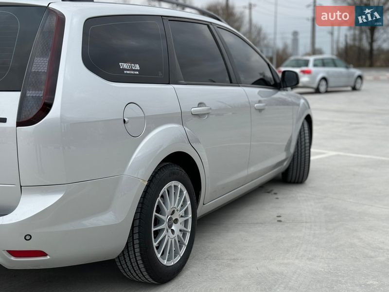 Універсал Ford Focus 2009 в Звягелі