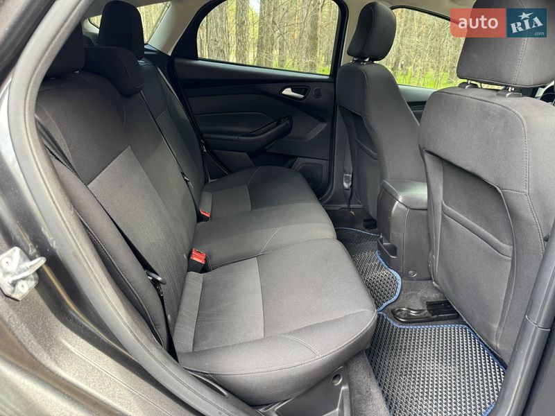 Хэтчбек Ford Focus 2017 в Николаеве фото 16 Хэтчбек Ford Focus 2017 в Николаеве