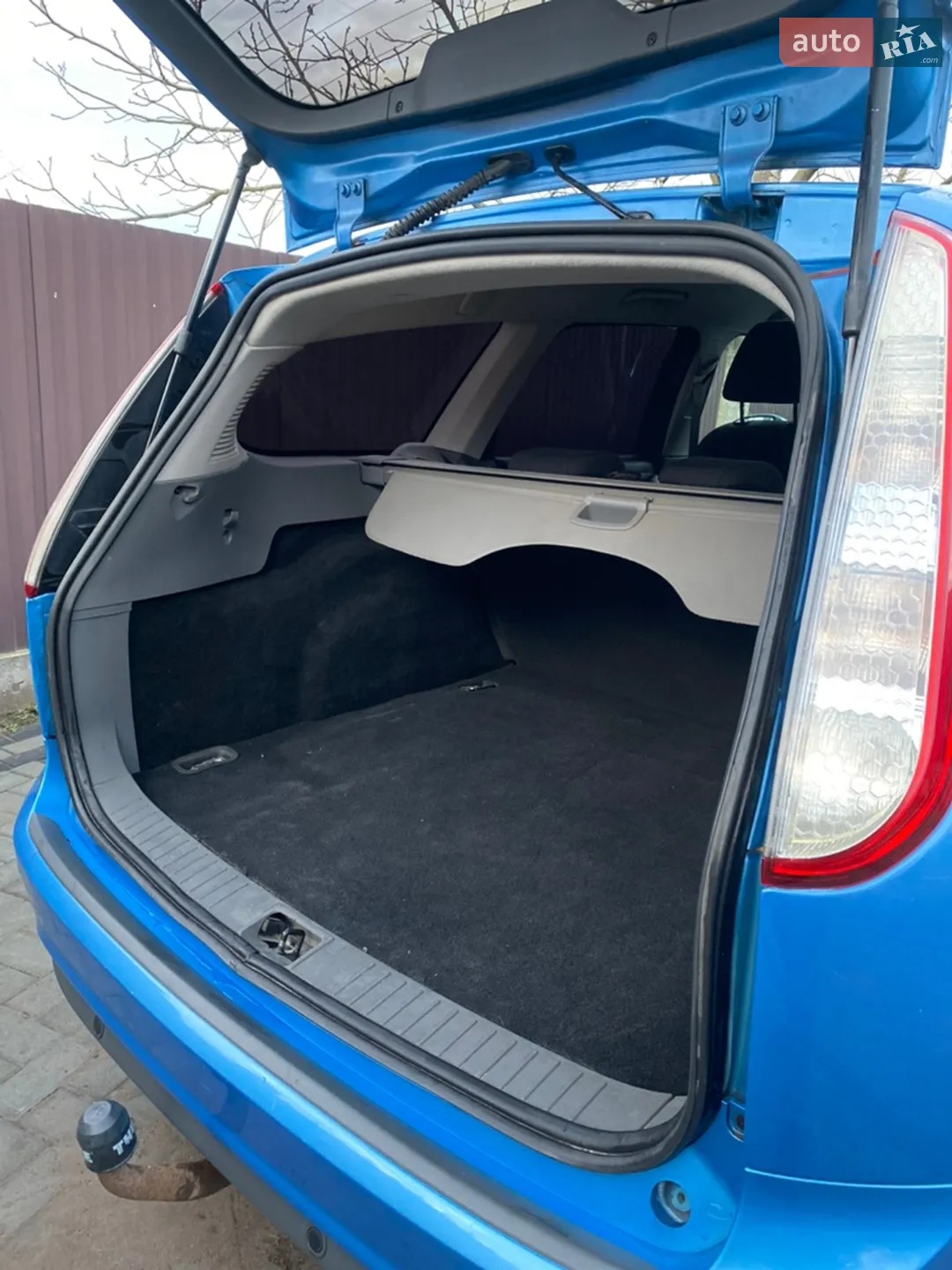 2010 Ford Focus - мініатюра 11