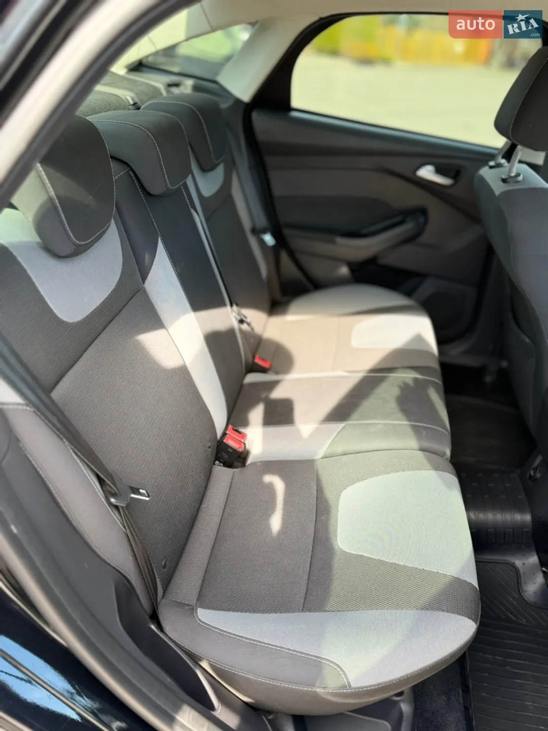 2012 Ford Focus - мініатюра 16