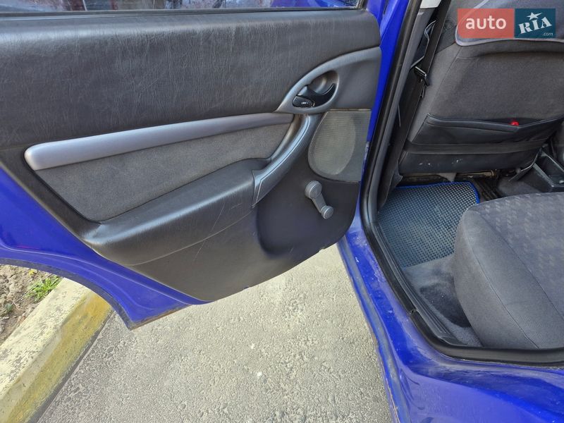 Універсал Ford Focus 1999 в Рівному фото 28 Універсал Ford Focus 1999 в Рівному