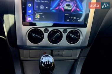 Хэтчбек Ford Focus 2010 в Киеве