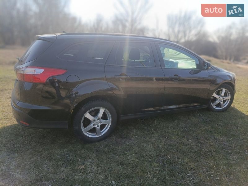 Универсал Ford Focus 2013 в Чернигове фото 10 Универсал Ford Focus 2013 в Чернигове