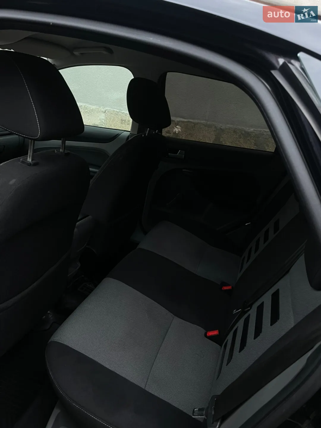 2010 Ford Focus - мініатюра 6