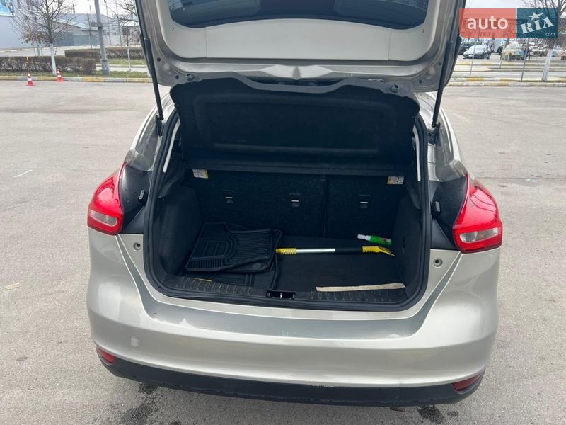 Хэтчбек Ford Focus 2016 в Ирпене