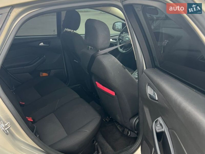 Хэтчбек Ford Focus 2016 в Ирпене