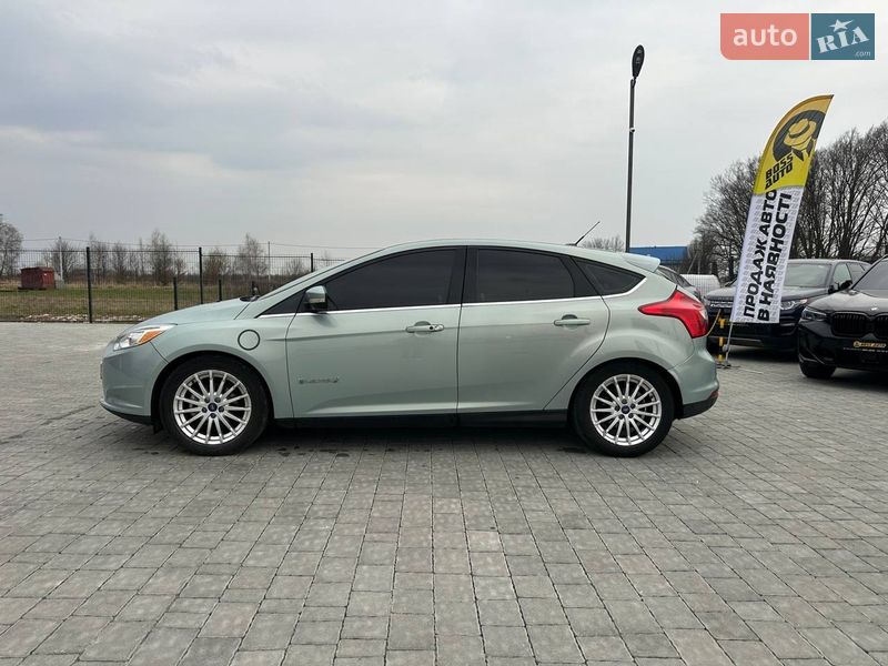 Хетчбек Ford Focus 2013 в Івано-Франківську