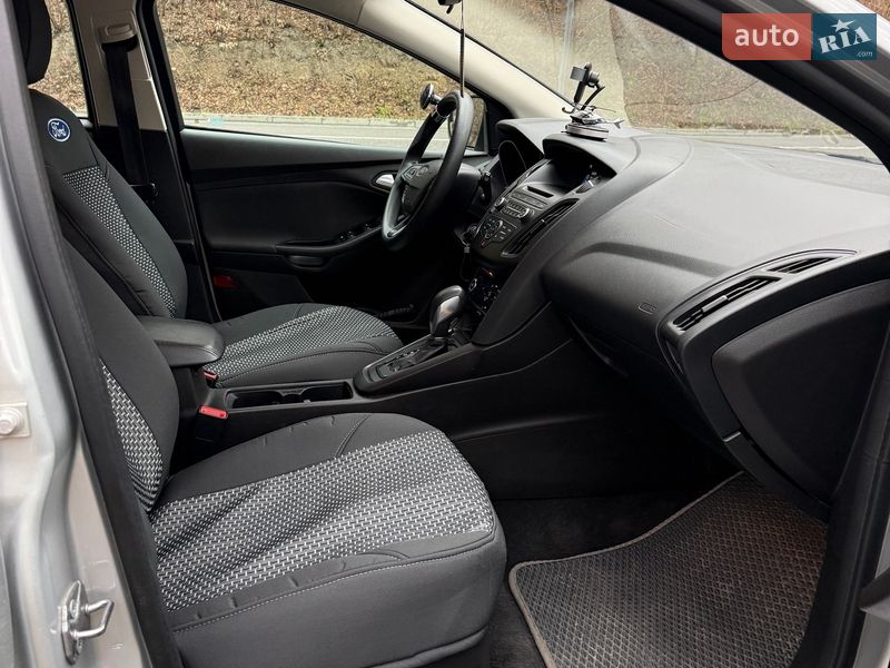 Седан Ford Focus 2017 в Львове фото 10 Седан Ford Focus 2017 в Львове