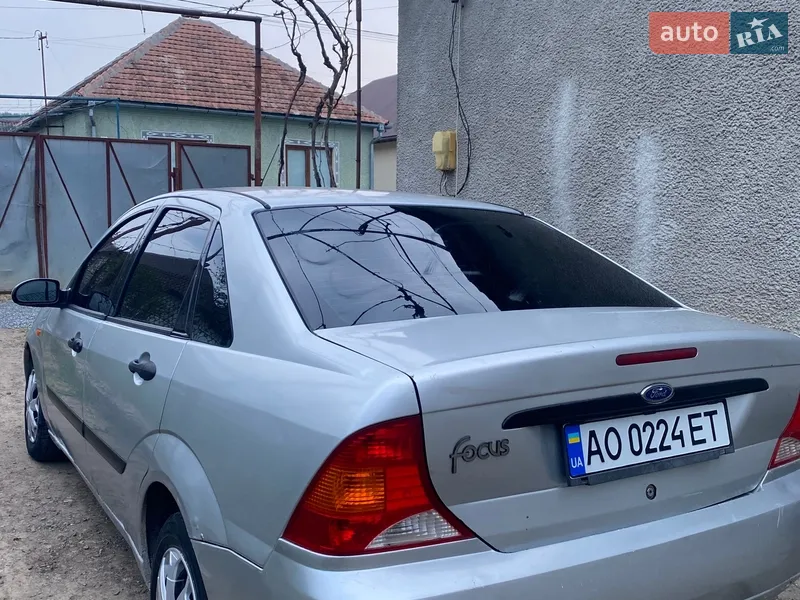 Ford Focus 2001 VIN WF0FXXWPDF1G08209 фото оголошення 9 з 47