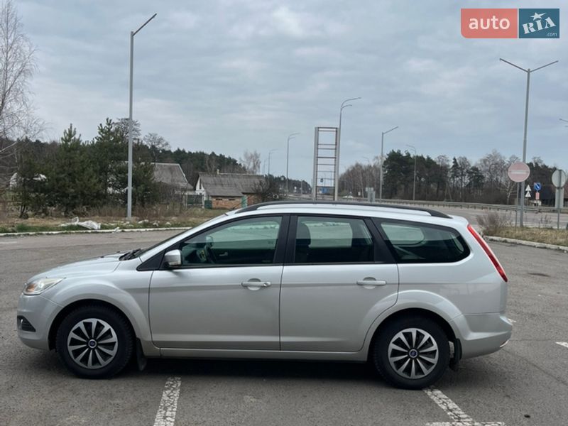 Універсал Ford Focus 2008 в Радивиліві