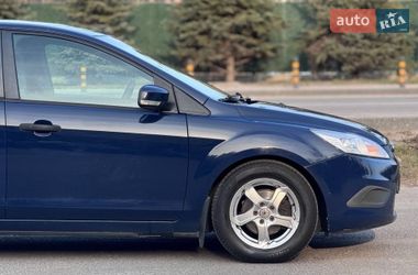 Хэтчбек Ford Focus 2011 в Киеве