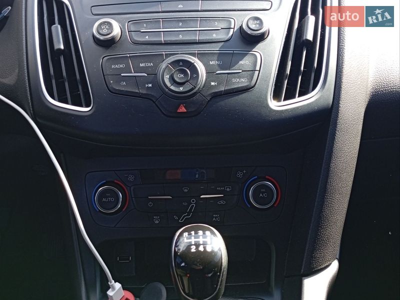 Седан Ford Focus 2015 в Киеве
