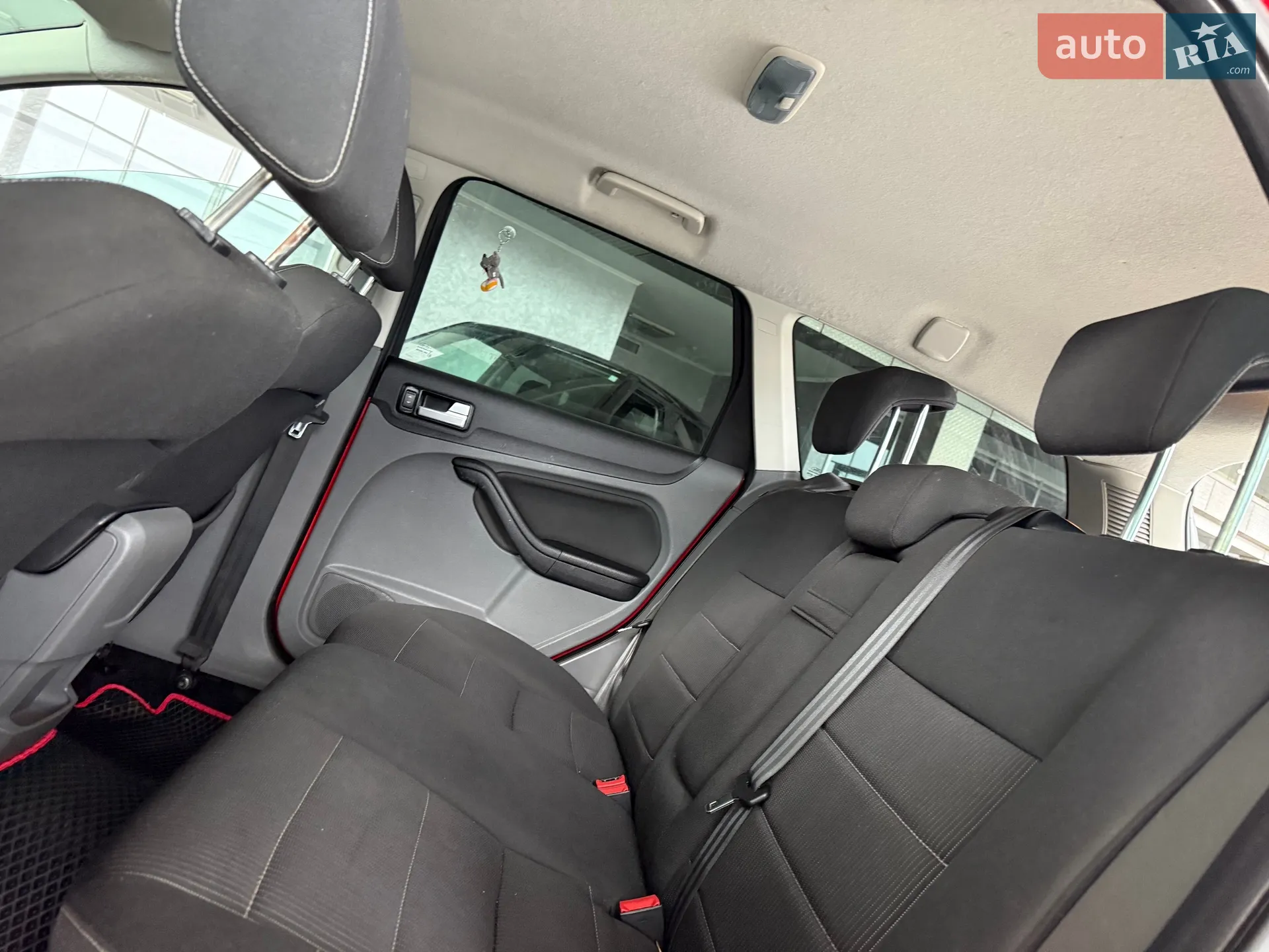 2010 Ford Focus - мініатюра 22